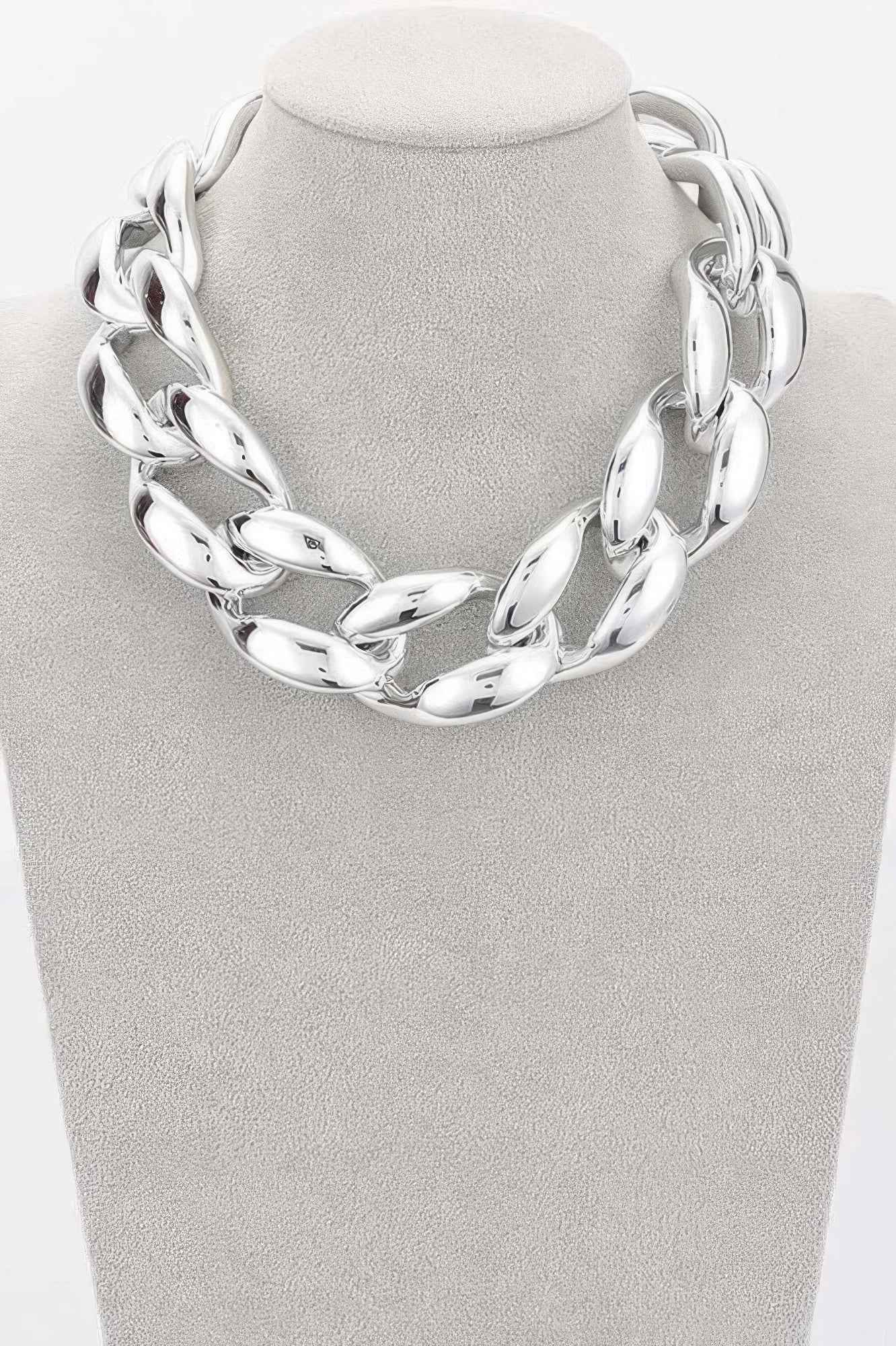 Oversized Chain Choker