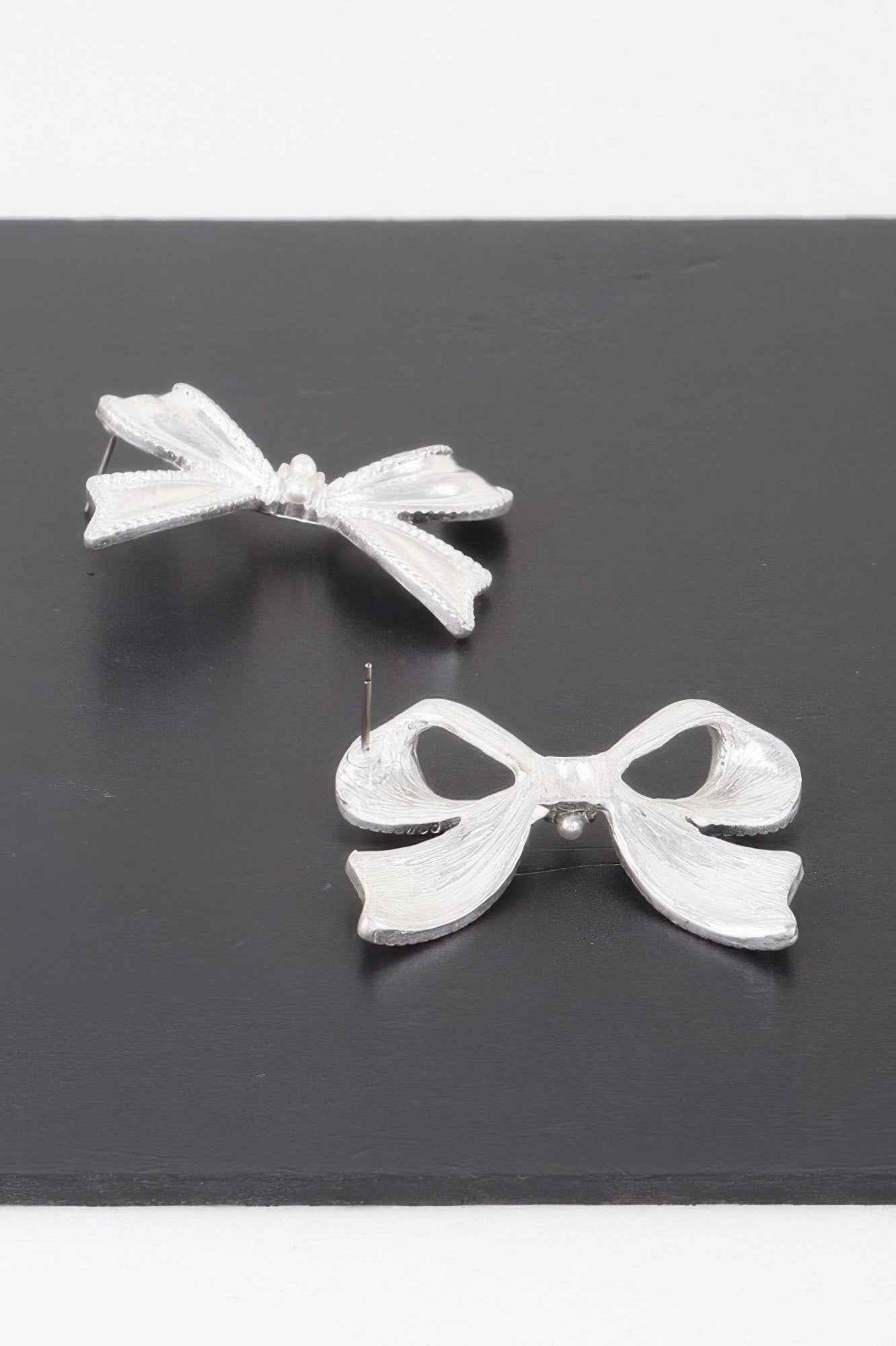 Luxury Pearl Ribbon Earrings
