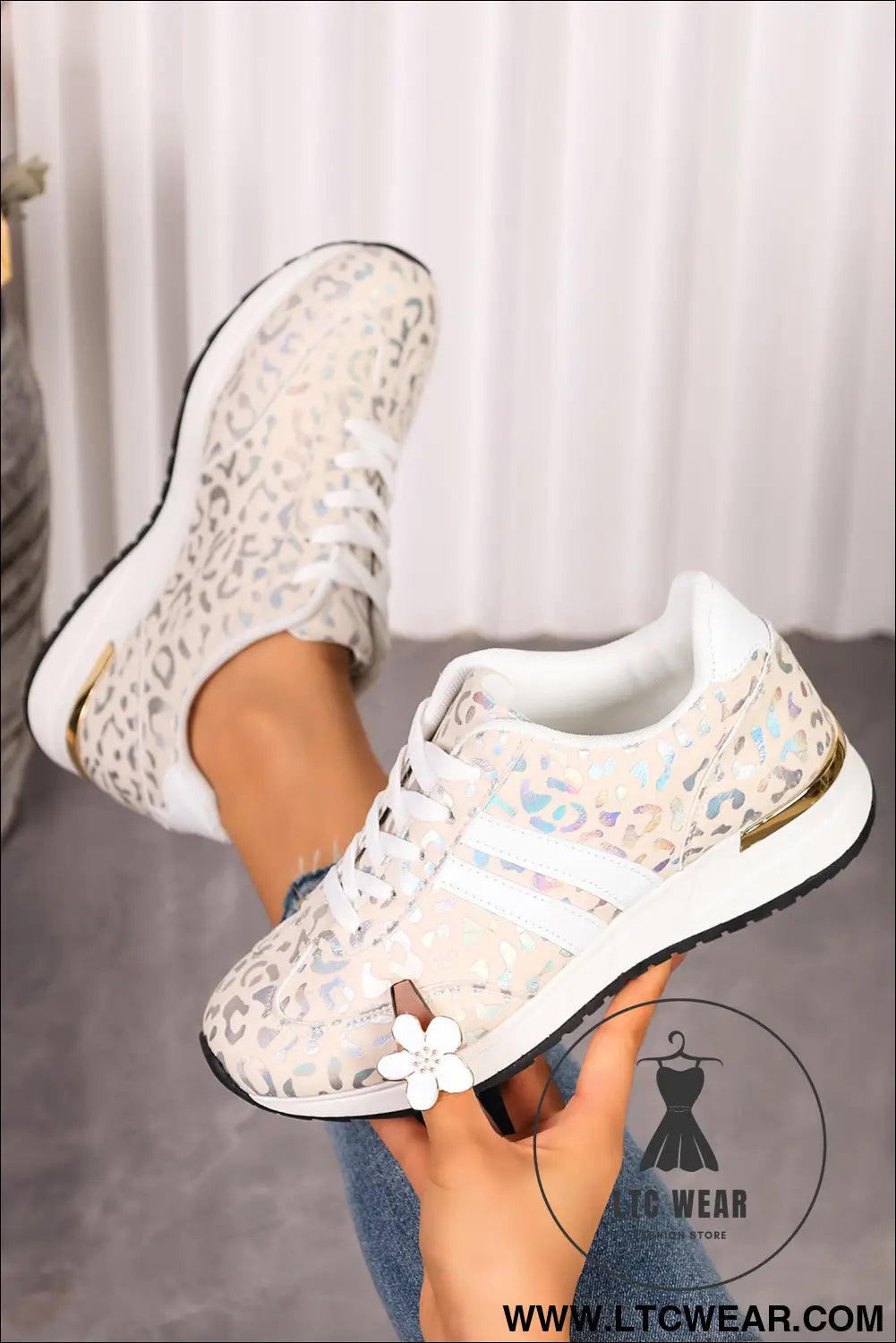 White Leopard Print Lace-Up Low-Top Sneakers with Rubber Sole - L.T.C Wear Online Fashion Store