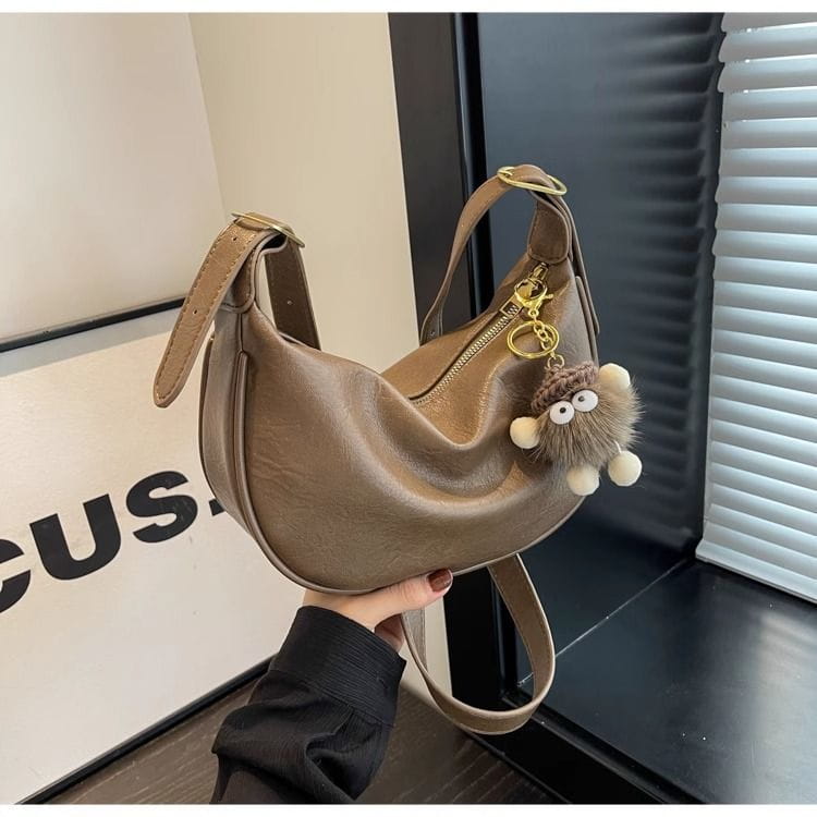 Trendy and popular shoulder bag crossbody bag dumpling bag