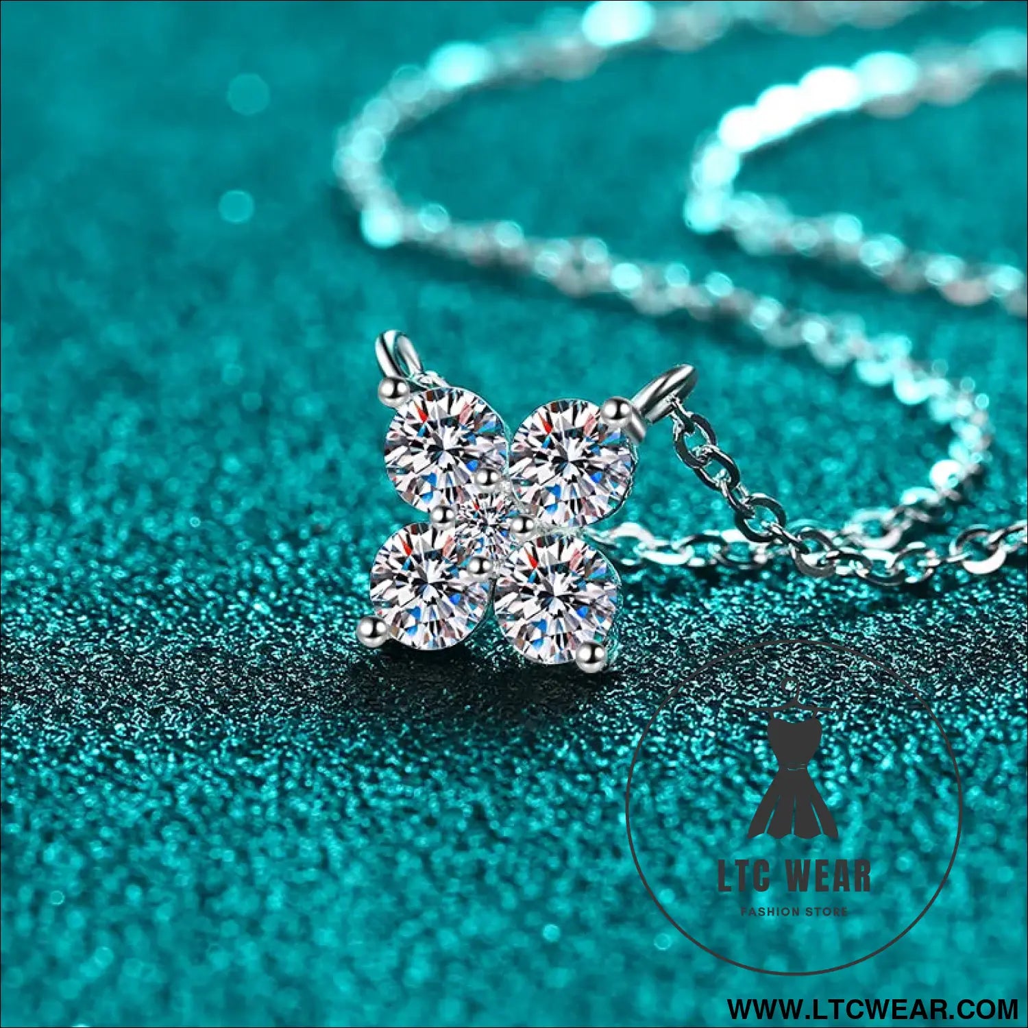 1.26 carat moissanite 925 sterling silver geometric shape pendant necklace - silver / one size