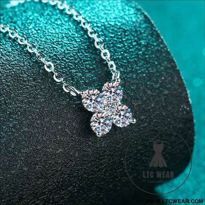1.26 carat moissanite 925 sterling silver geometric shape pendant necklace - silver / one size
