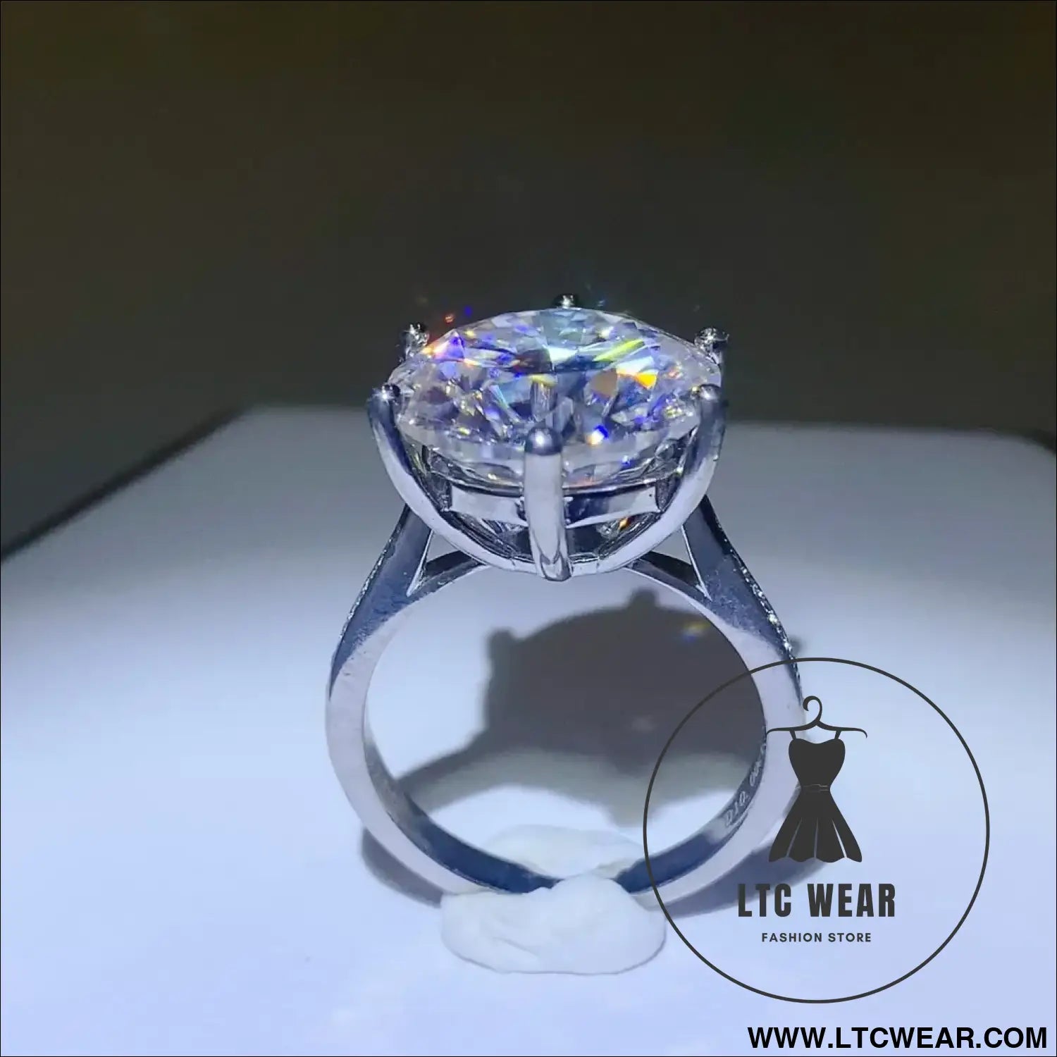 9651a0ee-b51d-479d-bd3f-758a0310a130-Max