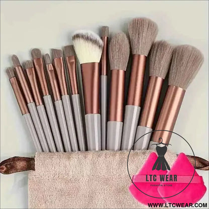 13 Essential Synthetic Brushes for Perfect Makeup Application
