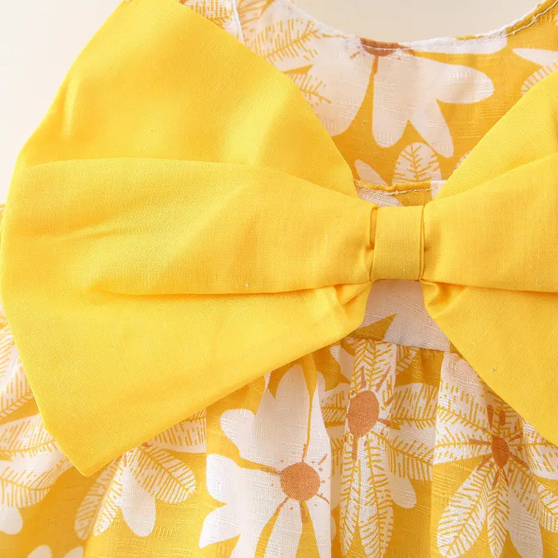Summer new baby girl flower suspender skirt to send straw hat infant children european and american children’s skirt