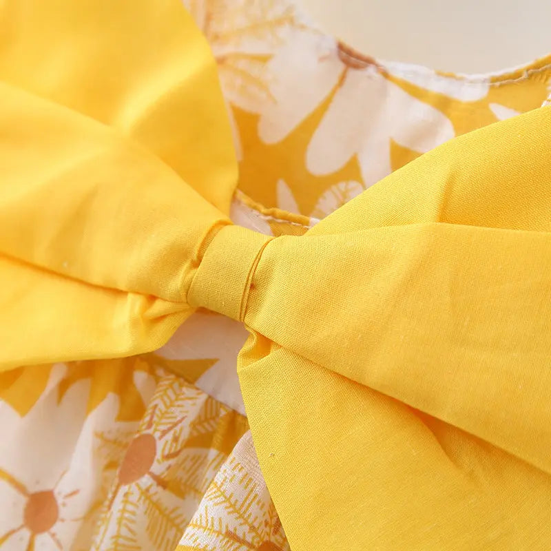 Summer new baby girl flower suspender skirt to send straw hat infant children european and american children’s skirt