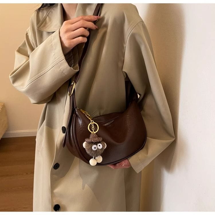 Trendy and popular shoulder bag crossbody bag dumpling bag