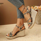 Chic Wedge Sandals Versatile Buckle Strap for Commuting