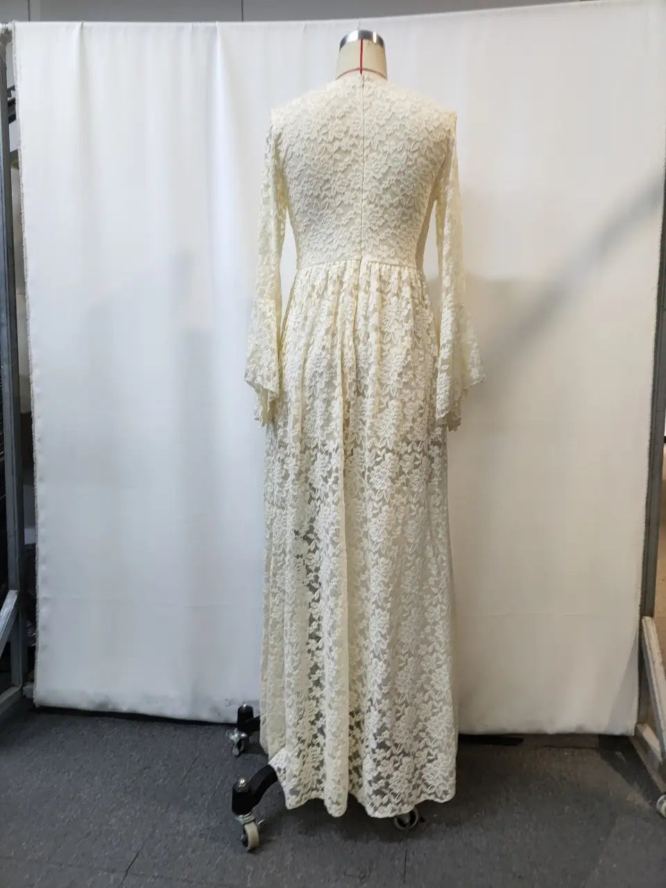 Elegant V-Neck High-Waisted Lace Spliced Casual Long Sleeve Dress