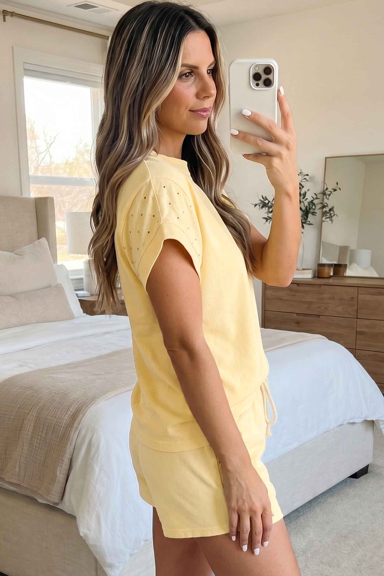 Yellow  Eyelet Lace Patchwork Sleeve Short 2pcs Outfit