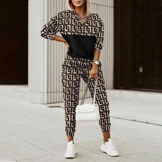 Printed Long Sleeve Fitted Hoodie and Pants Set for Women