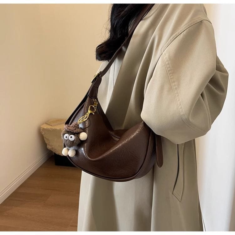 Trendy and popular shoulder bag crossbody bag dumpling bag