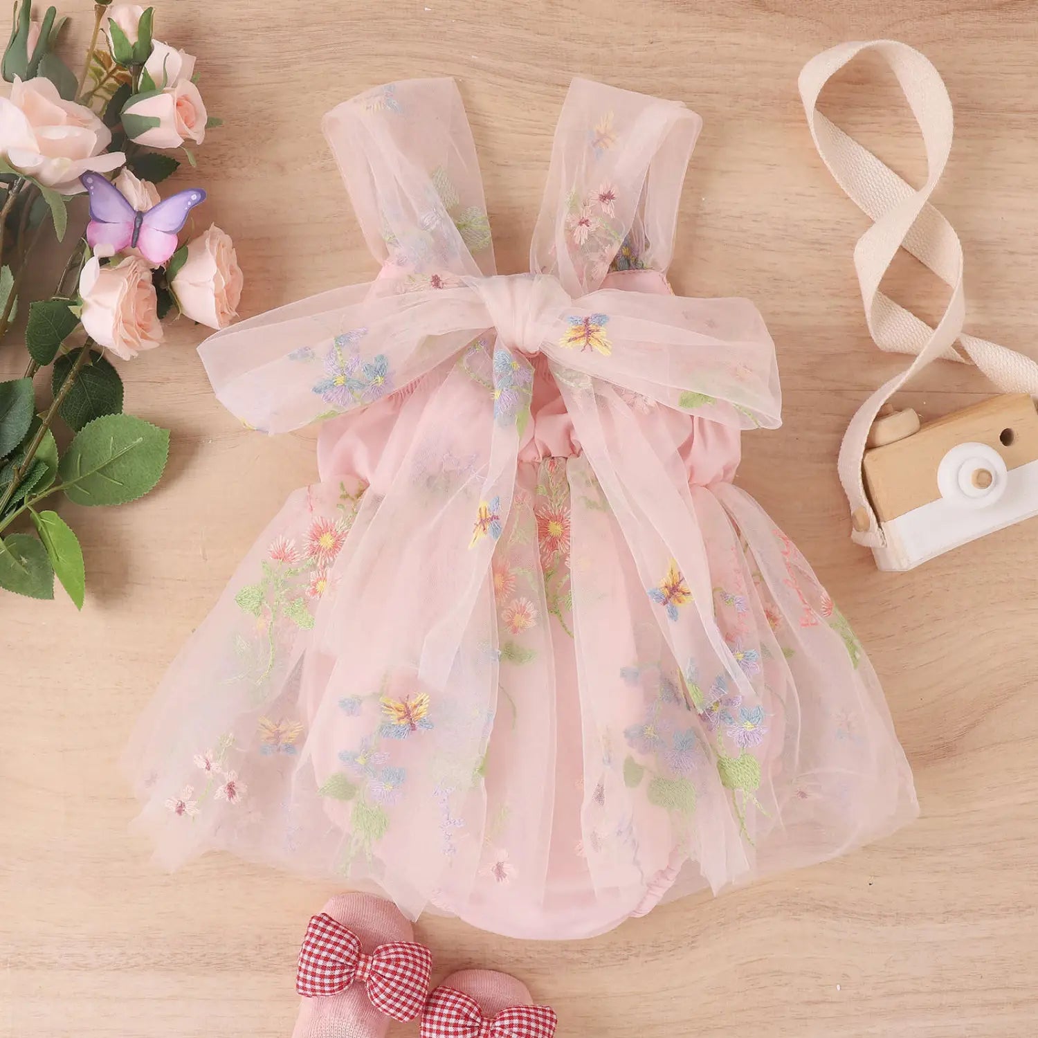 Girls’ baby suspenders with embroidered flowers and mesh for princesses with open crotch and baby rompers