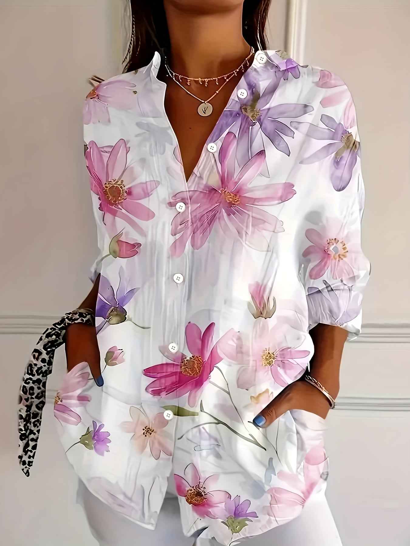 Chic SpringSummer Blouse Effortless Style for Women