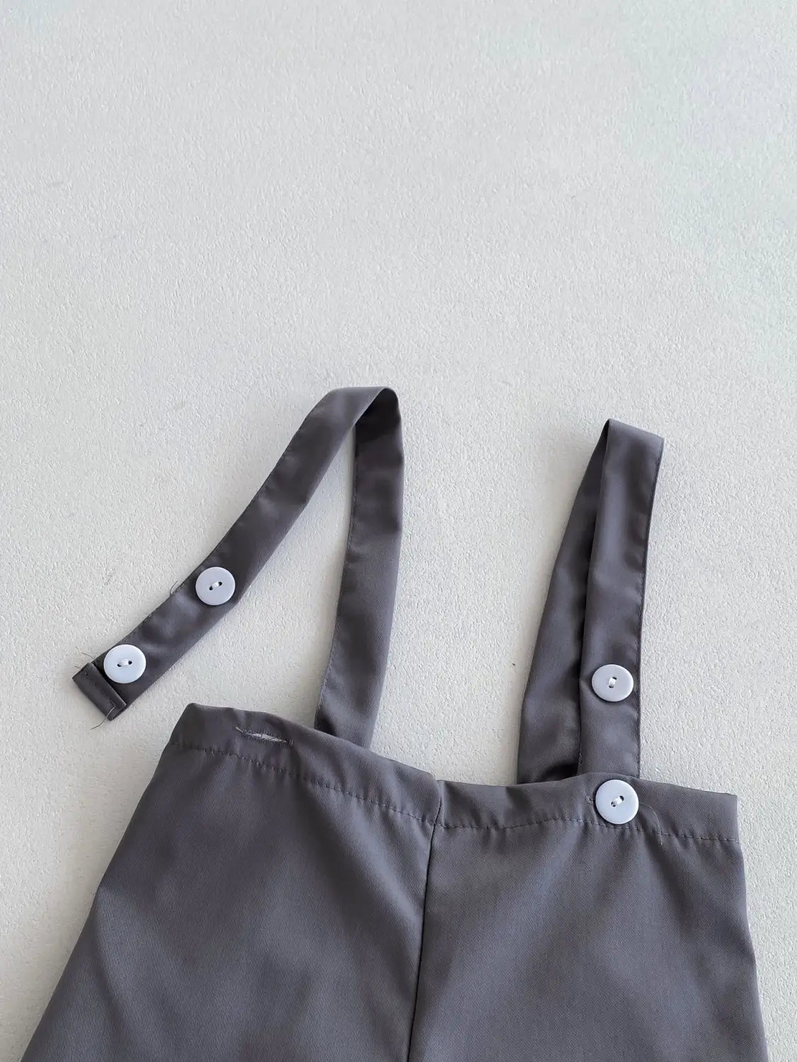 Summer baby hoodie tie suspender shorts two-piece set for gentlemen’s one month and one year old dress suspender pants