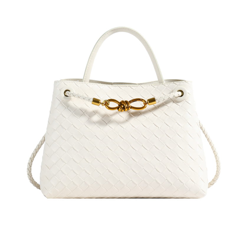 Metal rope buckle woven shoulder bag fashionable versatile retro commuter bag for women.