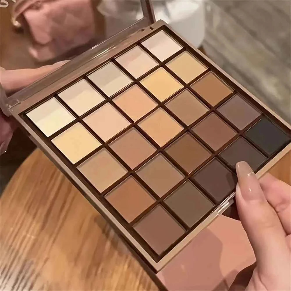 Versatile 25-Color Eyeshadow Palette: Earth Tones
