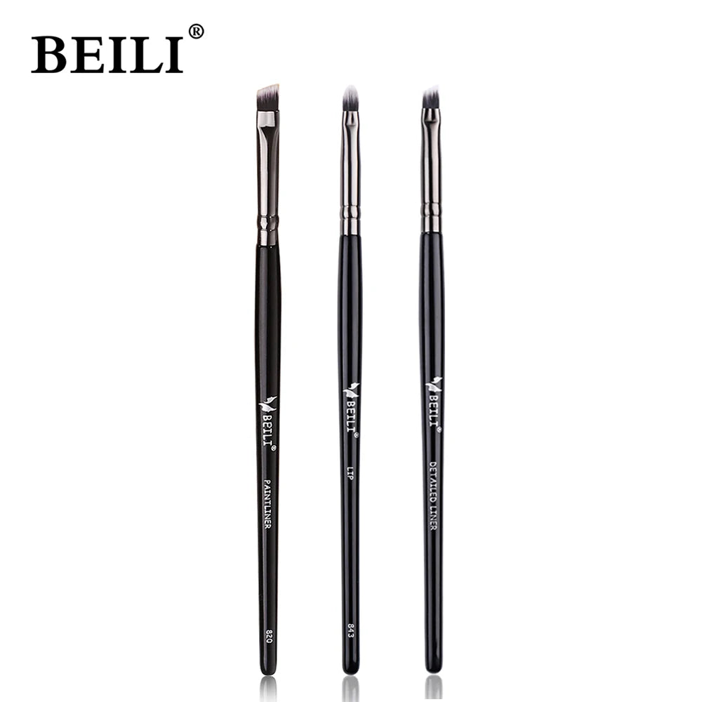 Professional Contour & Blusher Brush for Perfect Coverage
