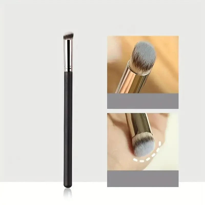 Professional Contour & Blusher Brush for Perfect Coverage