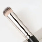 Professional Contour & Blusher Brush for Perfect Coverage