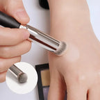 Professional Contour & Blusher Brush for Perfect Coverage