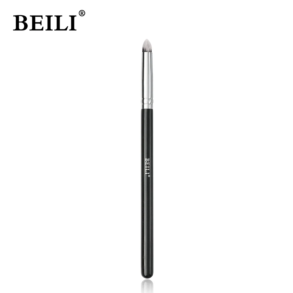 Professional Contour & Blusher Brush for Perfect Coverage