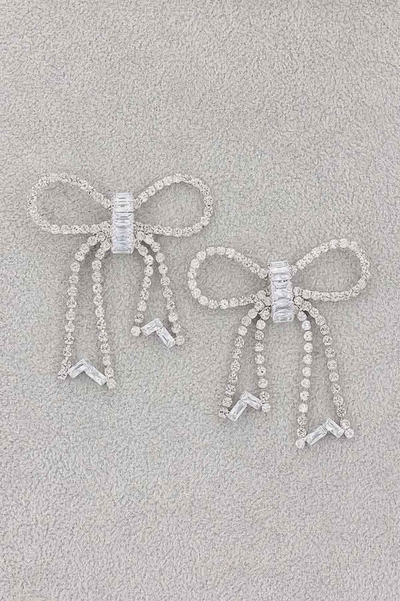 Rhinestone Ribbon Earring