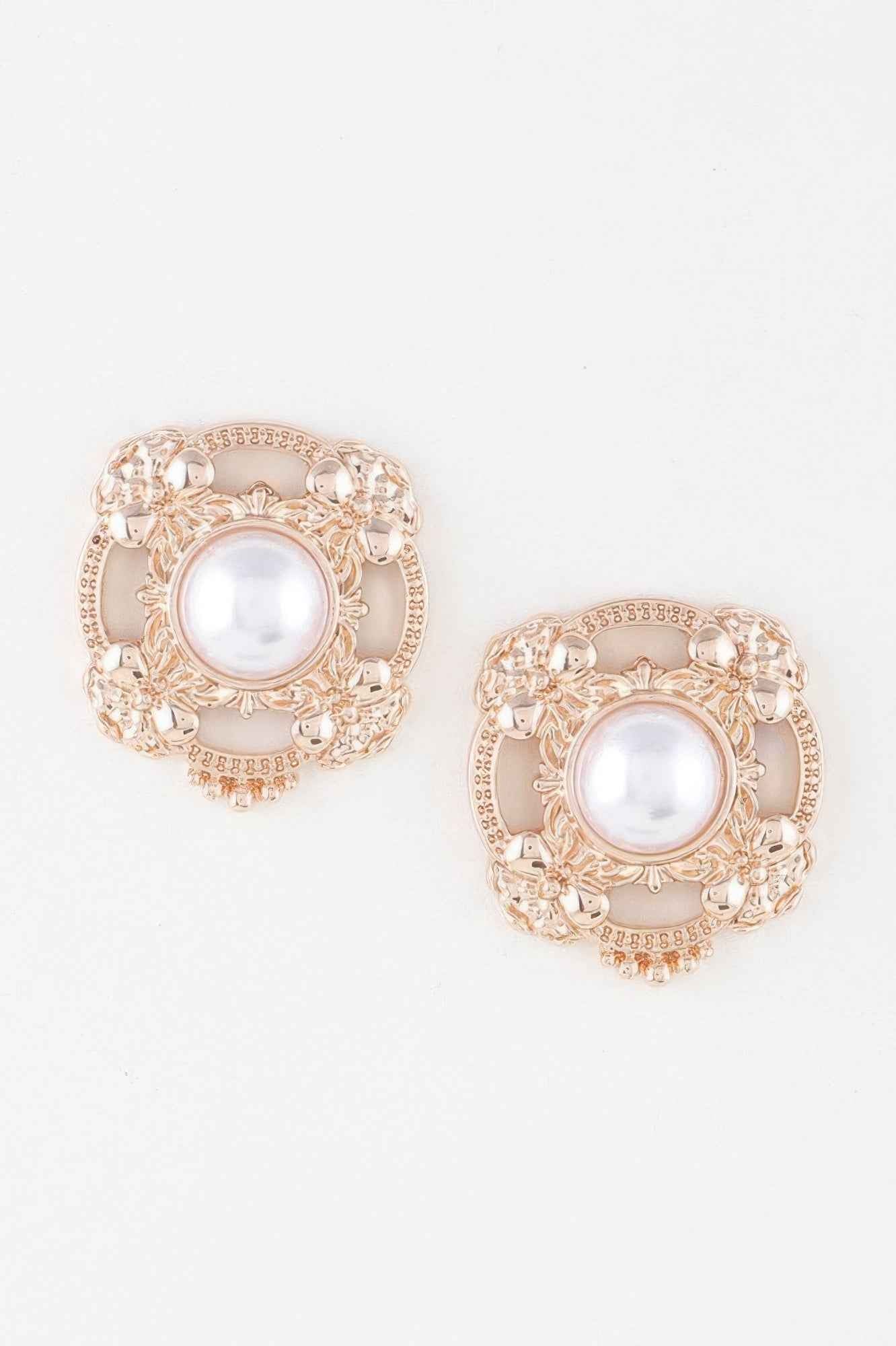 Antique Ribbon Pearl Stud Earrings