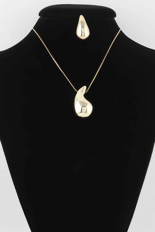 Shiny Teardrop Necklace Set
