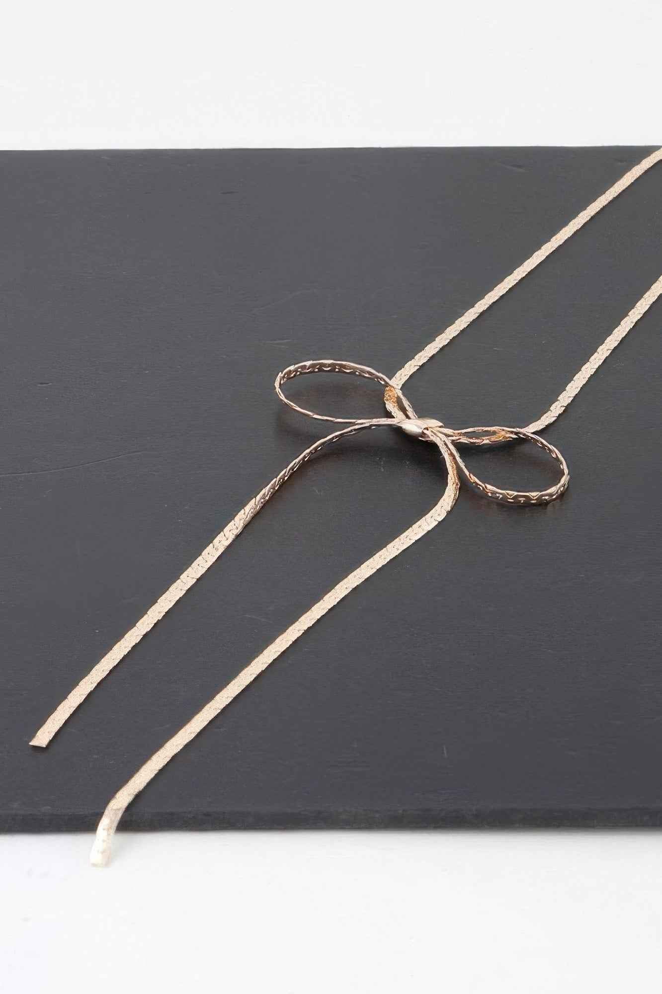 Bow Necklace