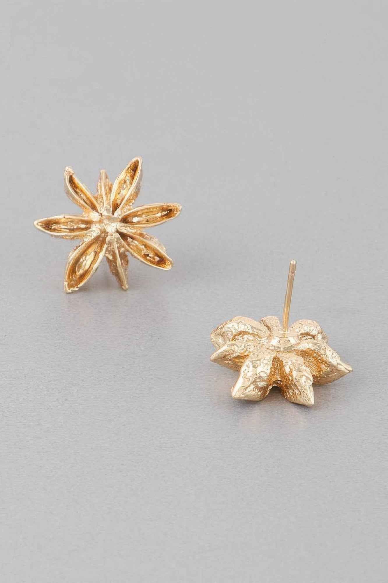 Spice Flower Stud Earrings