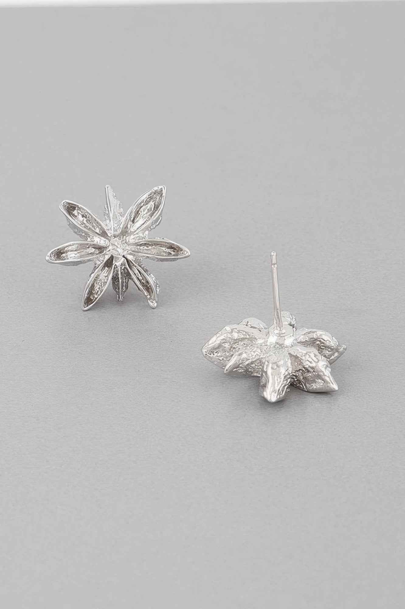 Spice Flower Stud Earrings