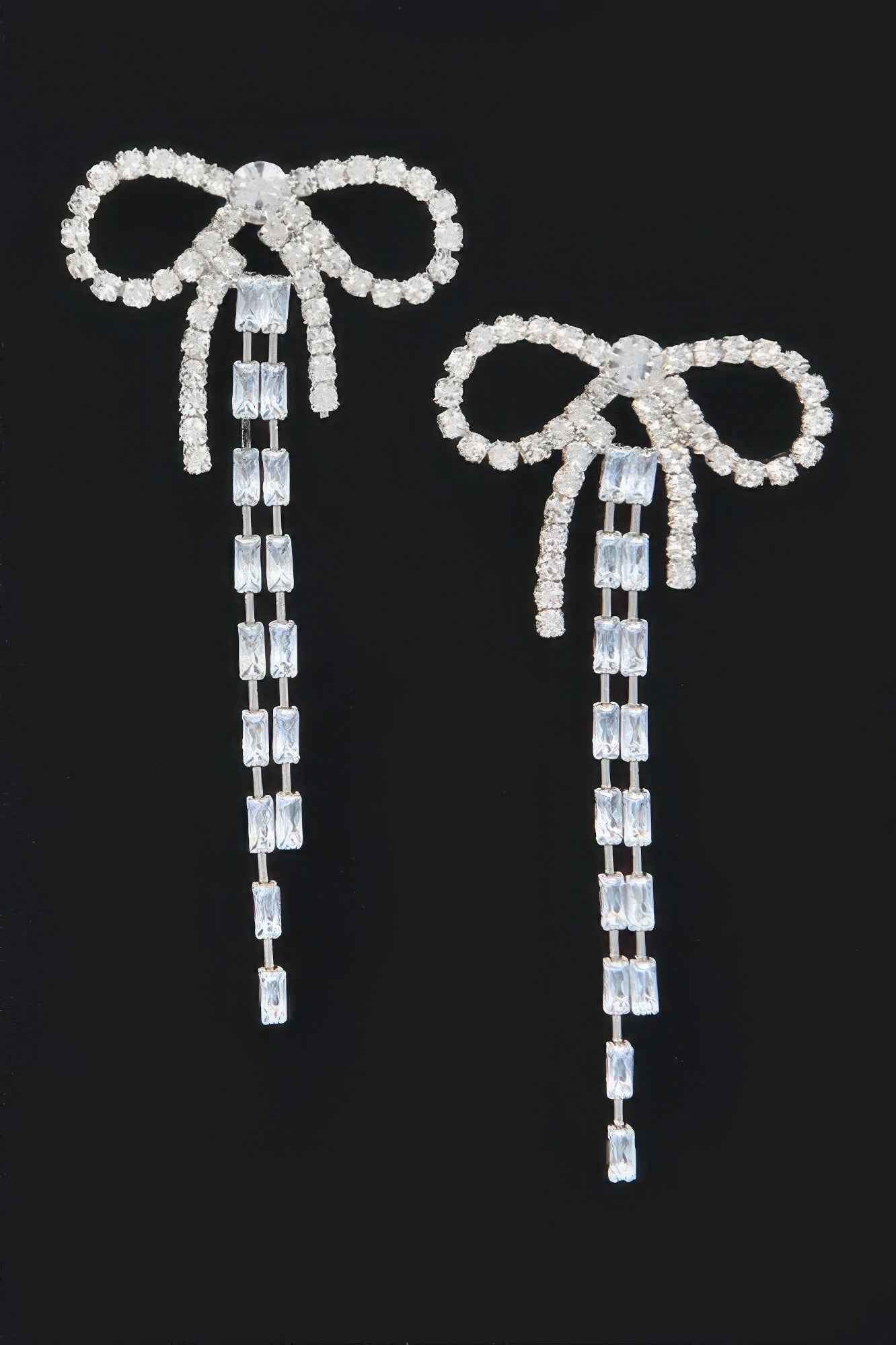 Rhinestone Ribbon Earring