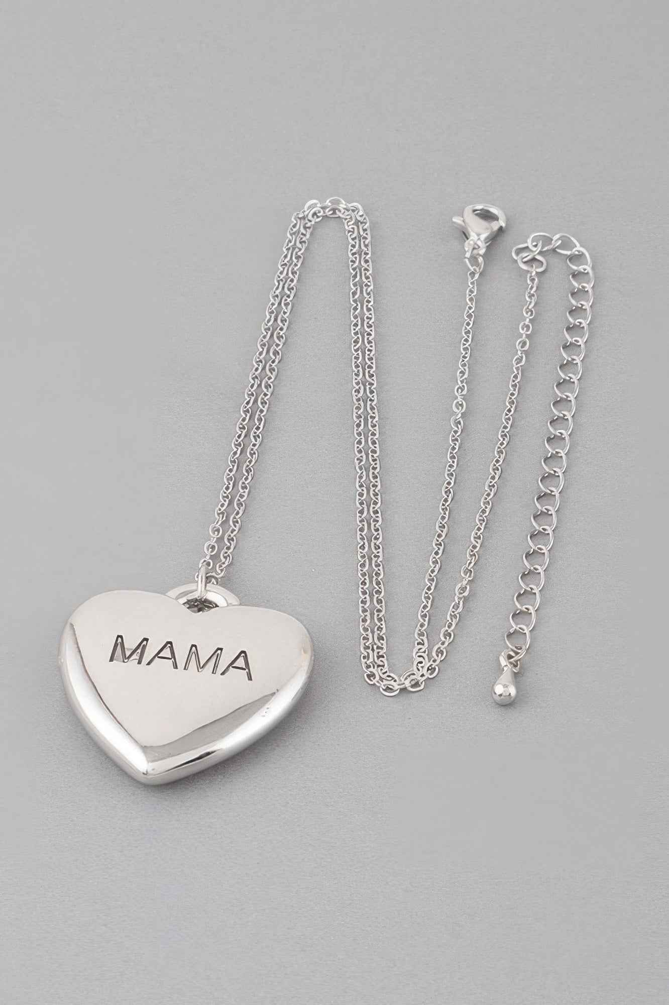 Mama Heart Pendant Necklace