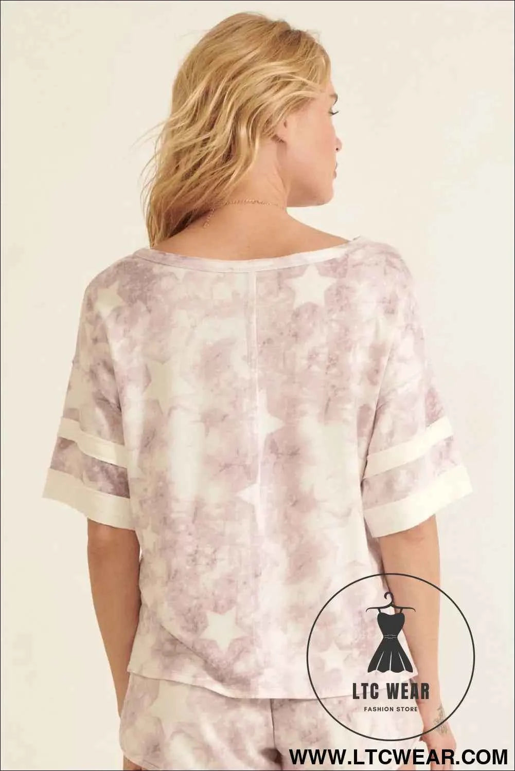 A Star-pattern Tie-dye Knit Top