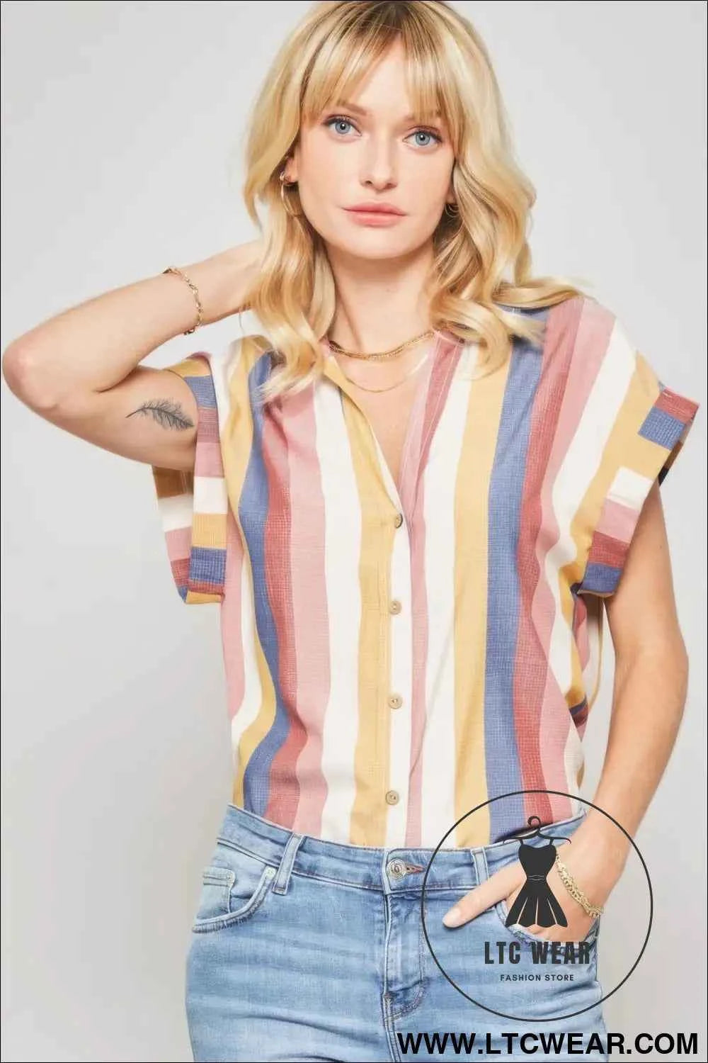 A Woven Shirt In Multicolor Striped With Collared Neckline