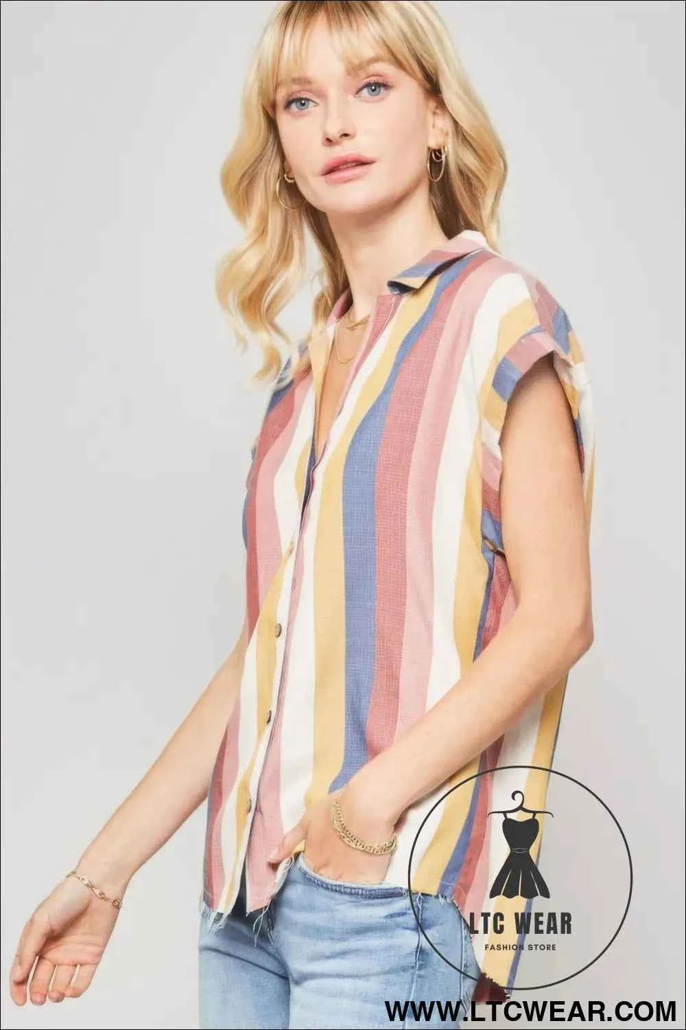 A Woven Shirt In Multicolor Striped With Collared Neckline