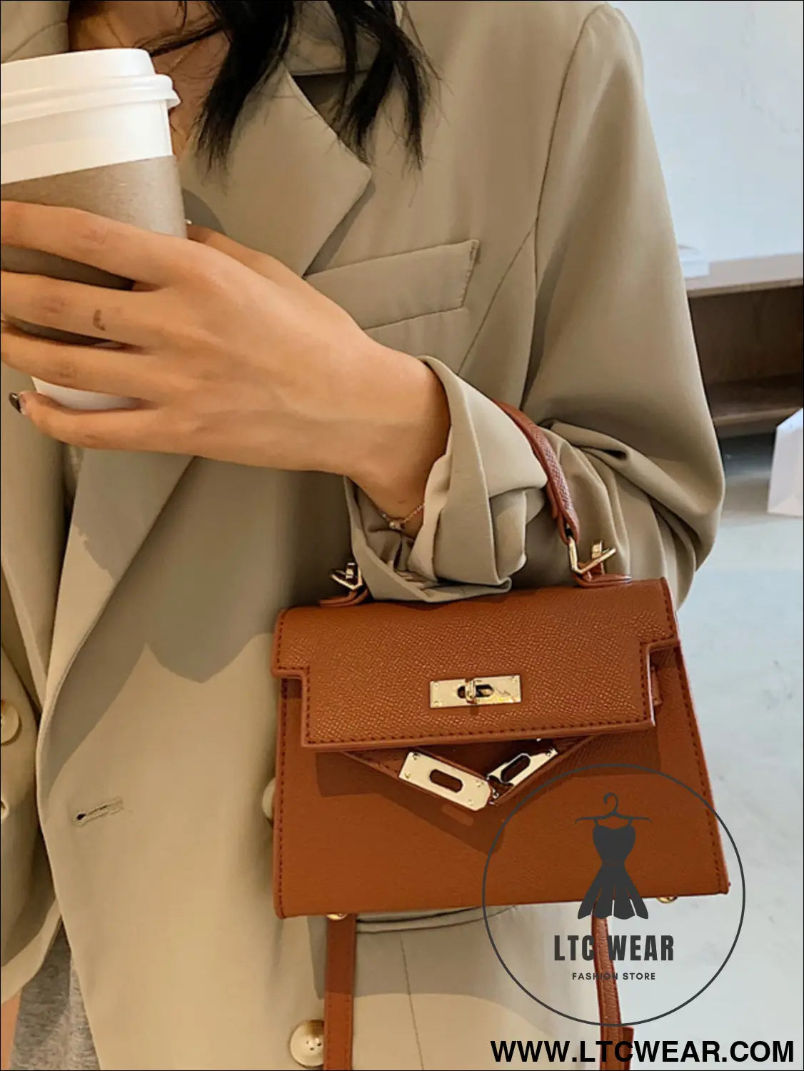 5a6116611737437c81a9ffdae1396d99-Max