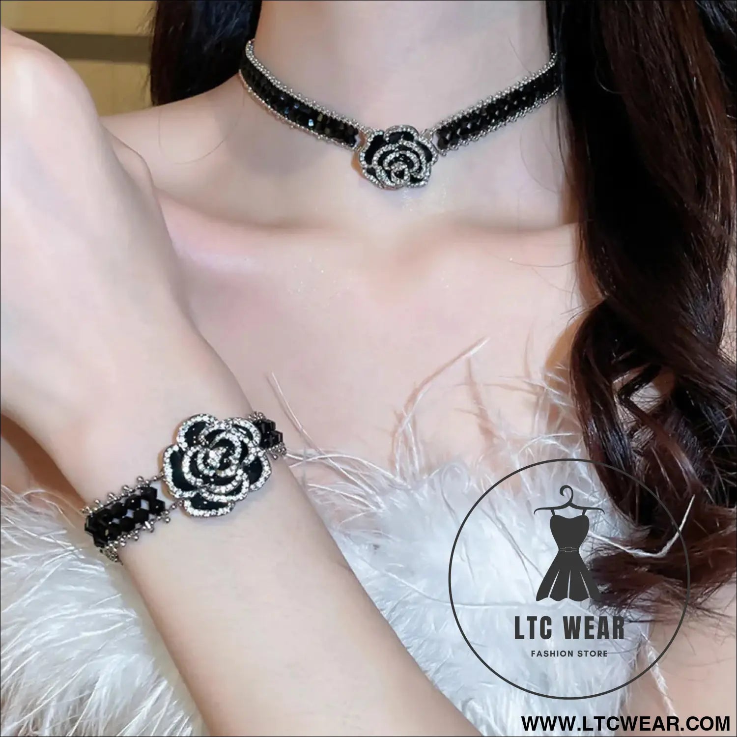 Alloy crystal rose necklace - black / one size