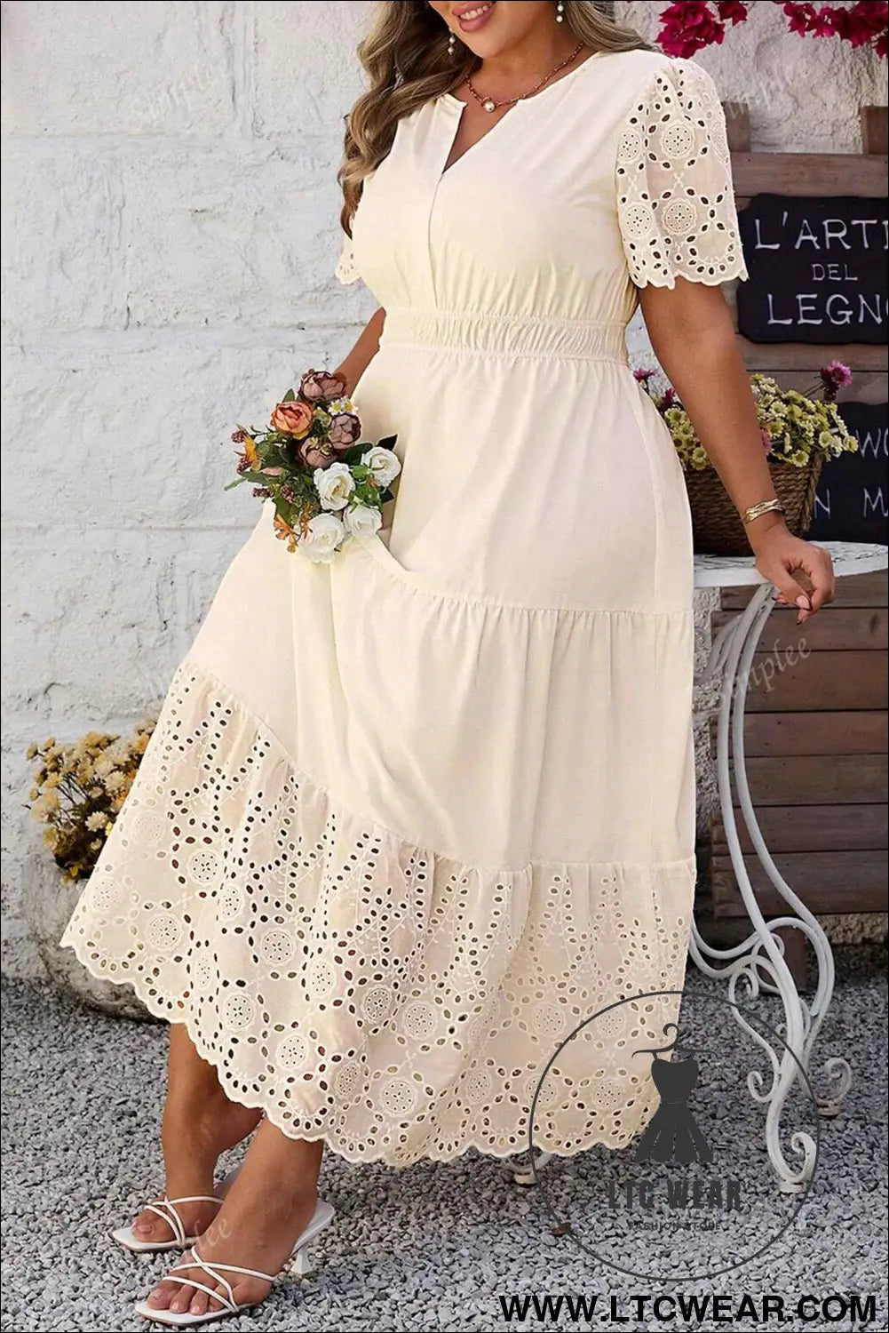 Apricot Plus Size V Neck Lacy Embroidery Patchwork Short Sleeve Maxi Dress