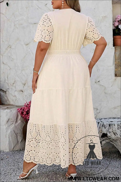 Apricot Plus Size V Neck Lacy Embroidery Patchwork Short Sleeve Maxi Dress