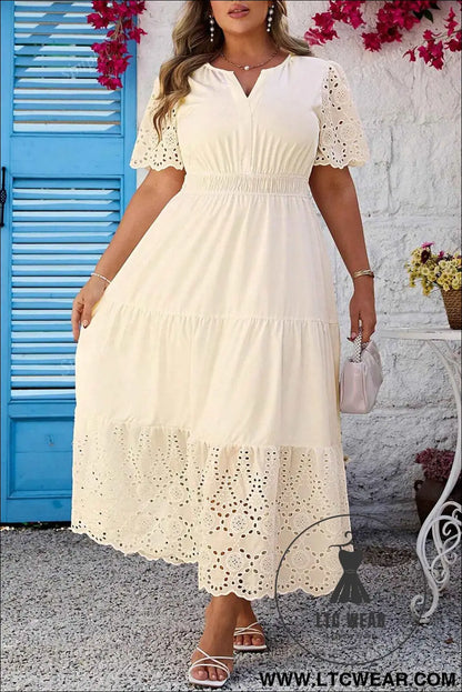 Apricot Plus Size V Neck Lacy Embroidery Patchwork Short Sleeve Maxi Dress