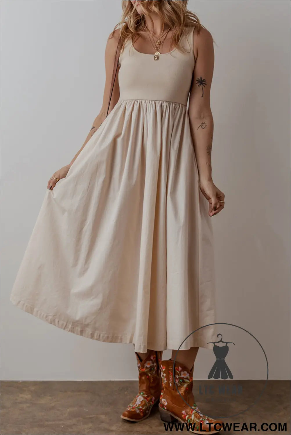 Beige scoop neck ribbed pleated sleeveless midi dress - 15%