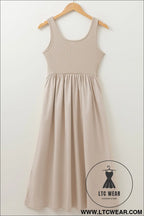 Beige scoop neck ribbed pleated sleeveless midi dress - 15%