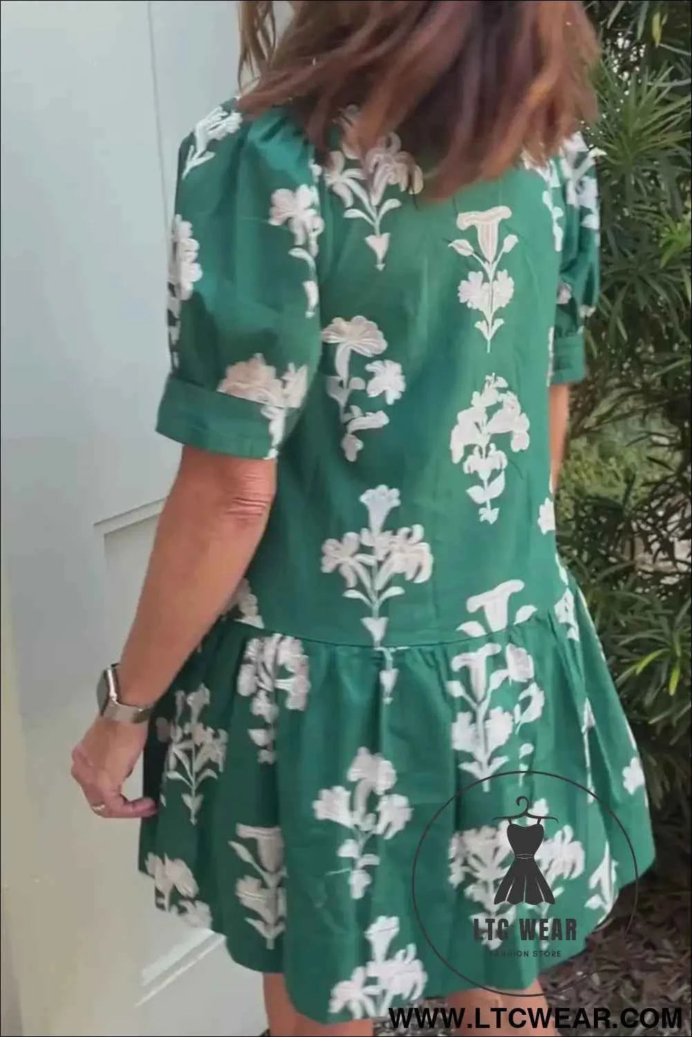 Black Frilled V Neck Puff Short Sleeve Floral Mini Dress