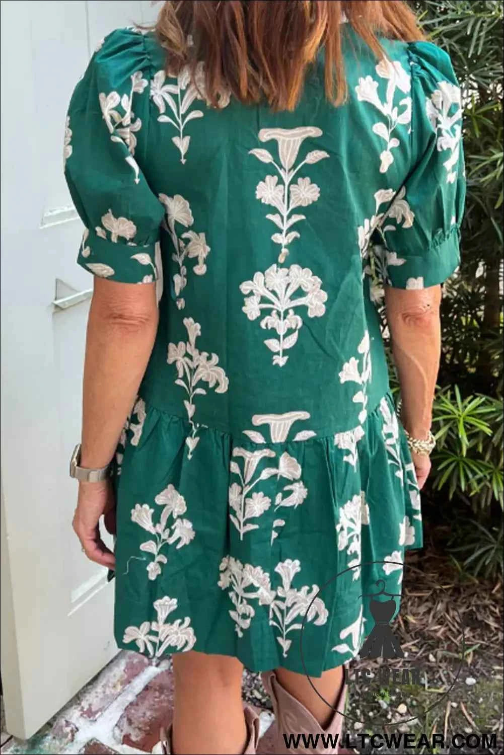 Black Frilled V Neck Puff Short Sleeve Floral Mini Dress