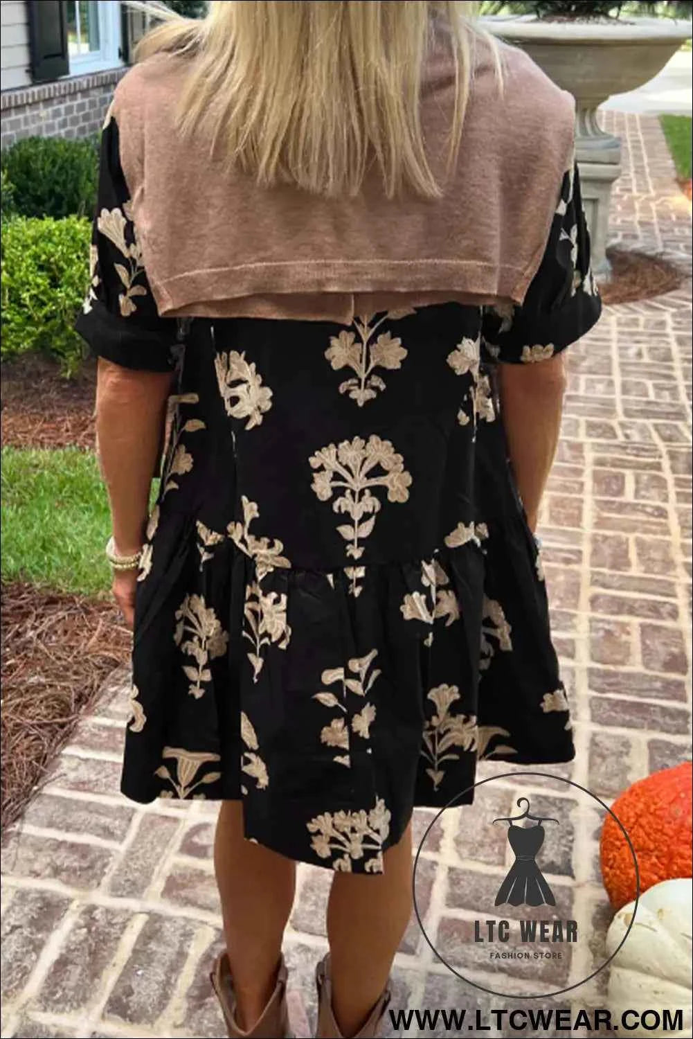 Black Frilled V Neck Puff Short Sleeve Floral Mini Dress