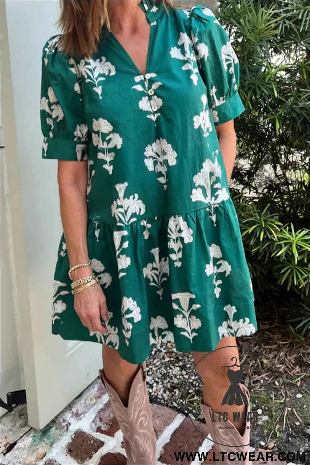 Black Frilled V Neck Puff Short Sleeve Floral Mini Dress