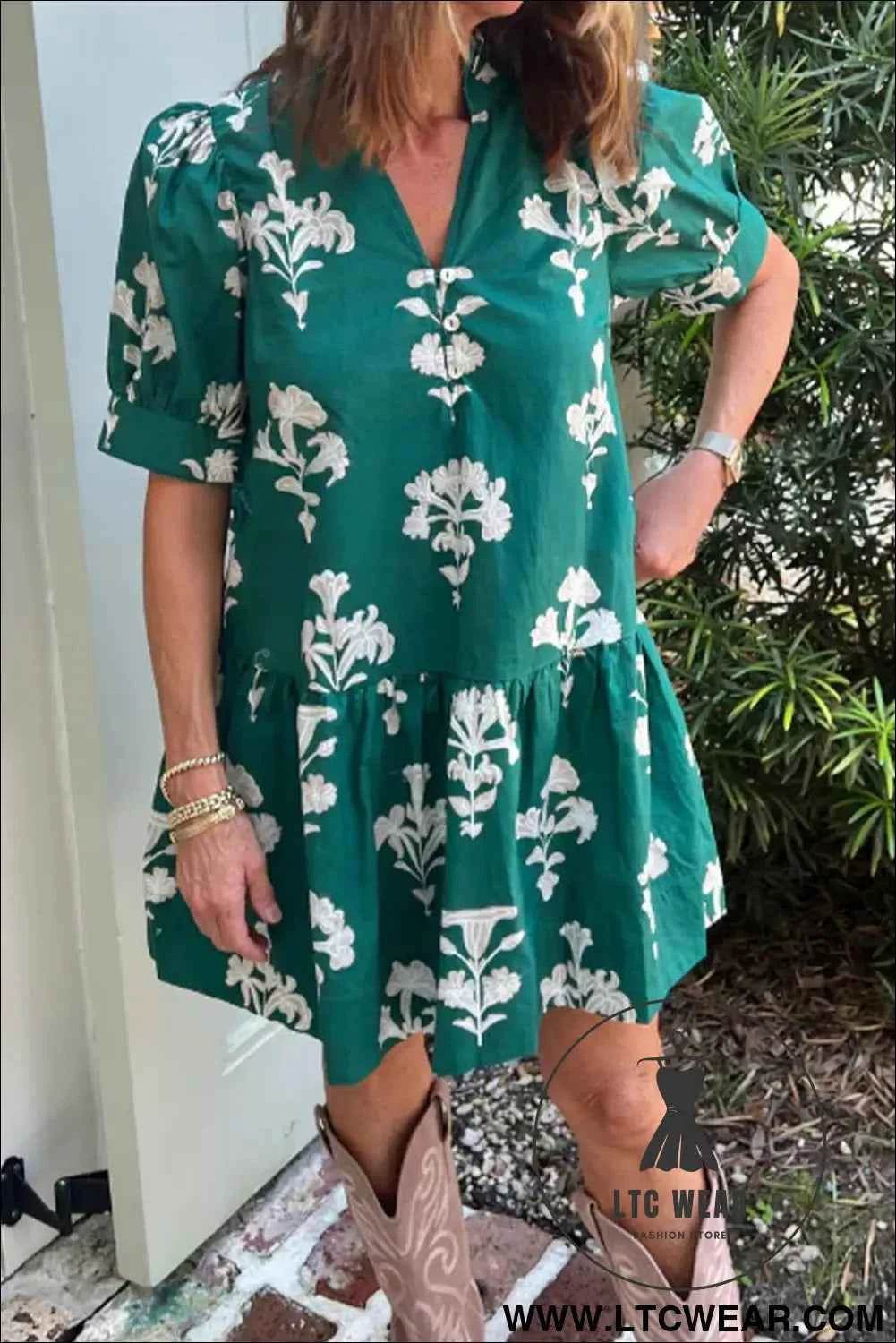 Black Frilled V Neck Puff Short Sleeve Floral Mini Dress