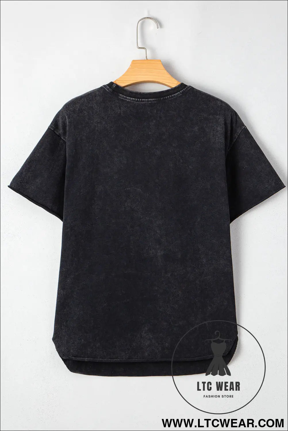 Black howdy steer head print side slits graphic t shirt - tops & tees